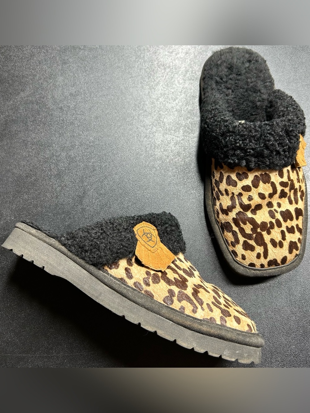 Ariat Women's Size 6 Jackie Exotic Cheetah Slippers